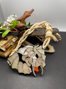 Lee Sands bone and pearl statement necklace vintage C35